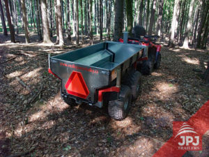 atv prikolica radnik