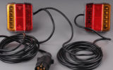 Magnetsko LED svjetlo na prikolici iza quad bike